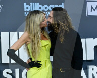 PEOPLE - Heidi Klum in Gelb an den  Billboard Music Awards 