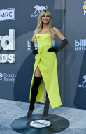 PEOPLE - Heidi Klum in Gelb an den  Billboard Music Awards 