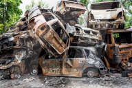 NEWS - Ukraine-Krieg: Im Krieg zerstörte Autos in Irpin