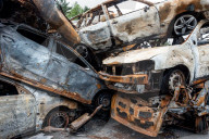 NEWS - Ukraine-Krieg: Im Krieg zerstörte Autos in Irpin