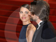 ROYALS - Charlotte Casiraghi und ihr Ehemann Dimitri Rassam an Filmpremiere in Cannes