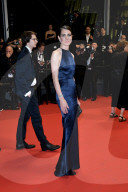 ROYALS - Charlotte Casiraghi und ihr Ehemann Dimitri Rassam an Filmpremiere in Cannes