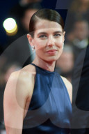 ROYALS - Charlotte Casiraghi und ihr Ehemann Dimitri Rassam an Filmpremiere in Cannes