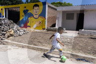 ‘Short and thin’ – Luis Díaz’s long road from Barrancas to Liverpool