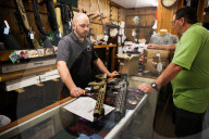 Gun sales in USA