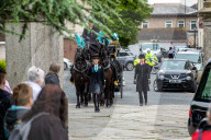 NEWS -  Trauer um ermordeten Teenager: Beerdigung von Bobbi-Anne McLeod in Plymouth