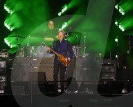 PEOPLE - Paul McCartney tritt in Orlando auf