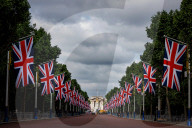 ROYALS -  Vorbereitungen auf das Platinjubiläum der Queen, London