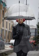 FEATURE - Feuchtes Wetter in London vor den Feierlichkeiten zum Platinjubiläum der Königin