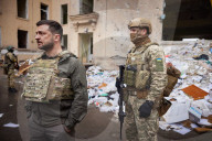 NEWS - Ukraine-Krieg: Der ukrainische Präsident Zelenskyy reist an die Front in der Region Charkiw