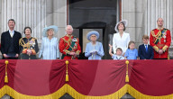 ROYALS - Platinum Jubilee: Die Royals bei der Parade auf dem Balkon