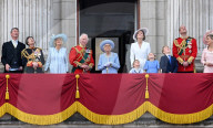 ROYALS - Platinum Jubilee: Die Royals bei der Parade auf dem Balkon