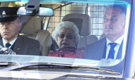 ROYALS - Platinum Jubilee: Die Königin bei ihrer Rückkehr vom Buckingham Palast zum Schloss Windsor