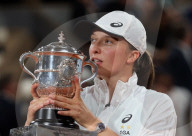 TENNIS - Roland Garros 2022: Die Polin Iga Swiatek feiert ihren Sieg gegen die US-Amerikanerin Coco Gauff