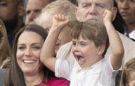 ROYALS - Platinum Jubilee: Zum Abschluss winkt die Queen 