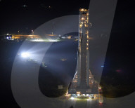 NEWS - Die NASA bringt die SLS-Rakete zu ihrem Startkomplex im Kennedy Space Center