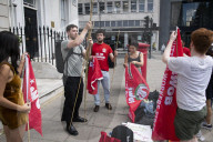 London Bridge Hospital cleaners, porters and caterers protest outside HCA International