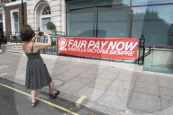 London Bridge Hospital cleaners, porters and caterers protest outside HCA International