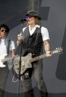 PEOPLE - Johnny Depp tritt in einem Konzert in Helsinki auf