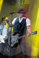 PEOPLE - Johnny Depp tritt in einem Konzert in Helsinki auf