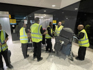 NEWS - GB: Gepäck-Chaos am Flughafen Heathrow