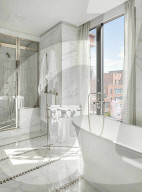 PEOPLE - Jon Bon Jovi hat sein Haus in West Village, New York, für 22 Millionen Dollar verkauft