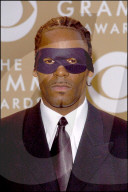 PEOPLE -  R. Kelly zu 30 Jahren Gefängnis verurteilt (Archiv)