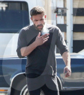 PREMIUM EXCLUSIVE Ben Affleck Working Hard Before 4th Of July Weekend