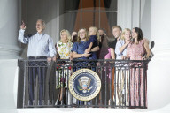 NEWS - USA: Die Familie Biden beobachtet das Feuerwerk zum Unabhängigkeitstag in Washington