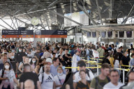 NEWS -  Lange Wartezeiten am Flughafen Köln Bonn