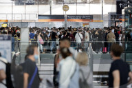 NEWS -  Lange Wartezeiten am Flughafen Köln Bonn