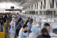 NEWS -  Lange Wartezeiten am Flughafen Köln Bonn