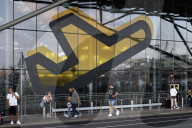 NEWS -  Lange Wartezeiten am Flughafen Köln Bonn