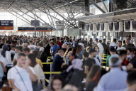 NEWS -  Lange Wartezeiten am Flughafen Köln Bonn
