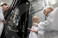 Prime Minister Boris Johnson visits Francis Crick Institute
