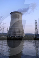 NEWS - Experten plädieren für die Abschaltung: Das Kernkraftwerk Tihange im belgischen Huy