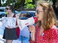 Russians Against War | Presentations of humanitarian initiatives outside the Russian Embassy in London