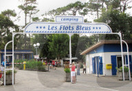 Flots Bleus Campsite Destroyed By Flames - Gironde