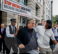 NEWS - USA: Steve Bannon verlässt das Bundesgericht