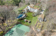 PEOPLE - Die Villa von Matt Damon im Kolonialstil im exklusiven Westchester von Matt Damon in New York