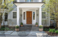 PEOPLE - Die Villa von Matt Damon im Kolonialstil im exklusiven Westchester von Matt Damon in New York