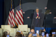 NEWS - USA: Ex-Präsident Trump spricht in Washington