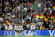 FUSSBALL - Alexandra Popp schiesst Deutschland in den Final der Frauen EM 2022