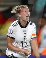 FUSSBALL - Alexandra Popp schiesst Deutschland in den Final der Frauen EM 2022