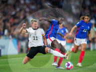 FUSSBALL - Alexandra Popp schiesst Deutschland in den Final der Frauen EM 2022