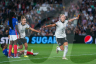 FUSSBALL - Alexandra Popp schiesst Deutschland in den Final der Frauen EM 2022