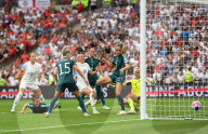 FUSSBALL -  EURO 2022 Frauen: Chloe Kelly erzielt Siegestor für England