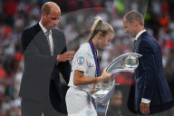 FUSSBALL - Prinz William gratuliert Englands Frauen zum EM-Titel