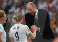 FUSSBALL - Prinz William gratuliert Englands Frauen zum EM-Titel