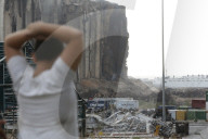 NEWS - Ständige Mahnung an die Explosion im August 2020: Die Ruinen der Getreidesilos im Hafen von Beirut